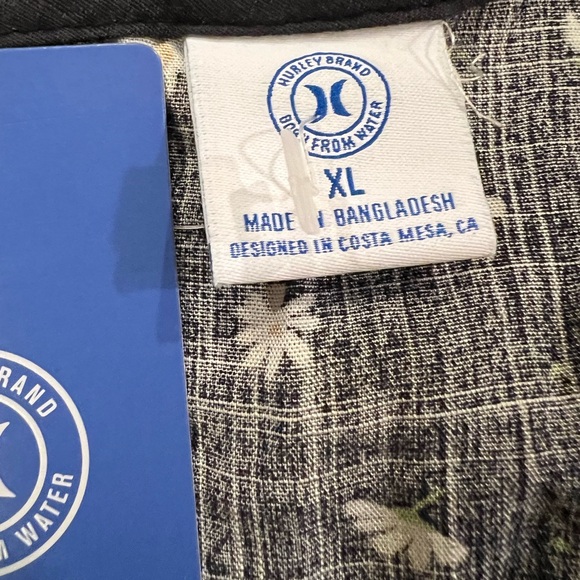 NWT Hurley Black with White Daisy Print Halter Top - Picture 2 of 15